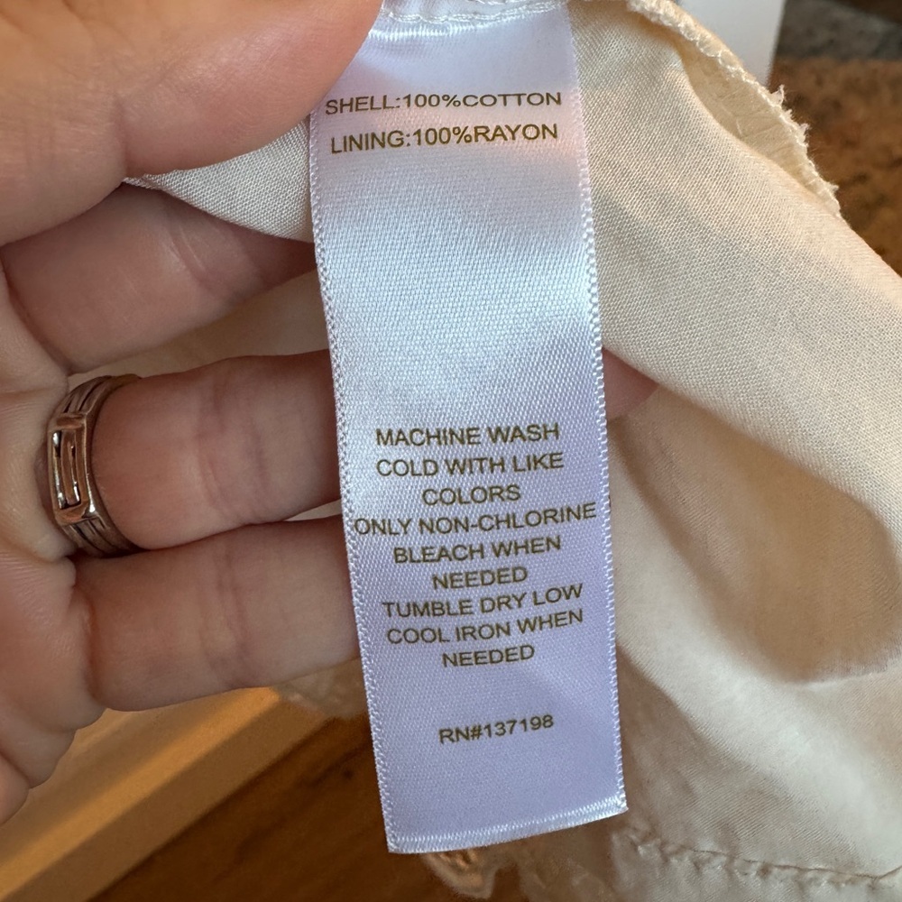 NWT House of Harlow 1960 Drop Waist Cream Eyelet Midi Dress
Size 10 - Picture 9 of 9